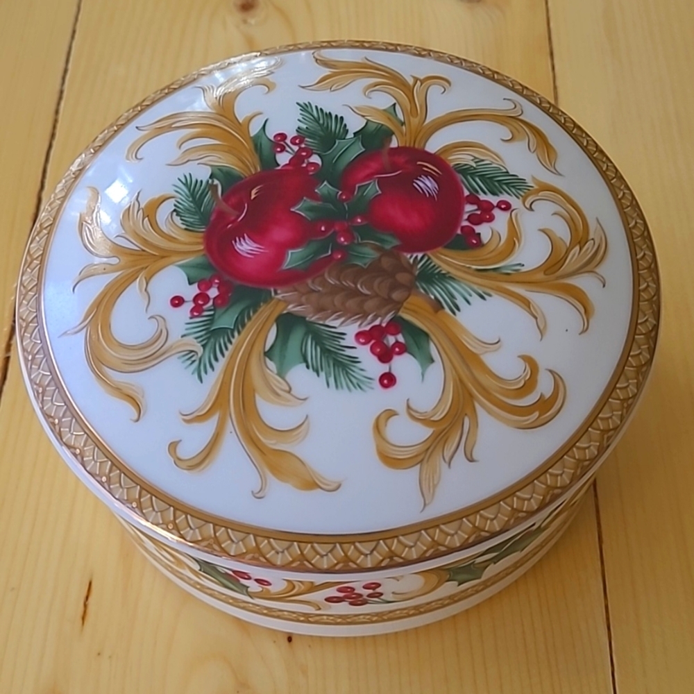 Vintage Mikasa Lidded Trinket Bowl "Holiday Orchard" Apples Holly Gold Scroll